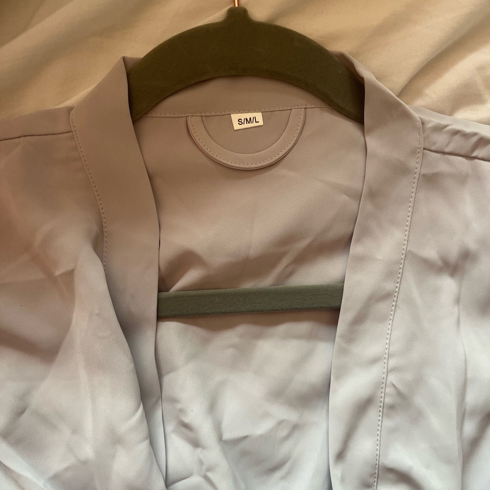 Small lavender Robe - Picture 2 of 2